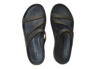 crocs-swiftwater_sandale-noir-1